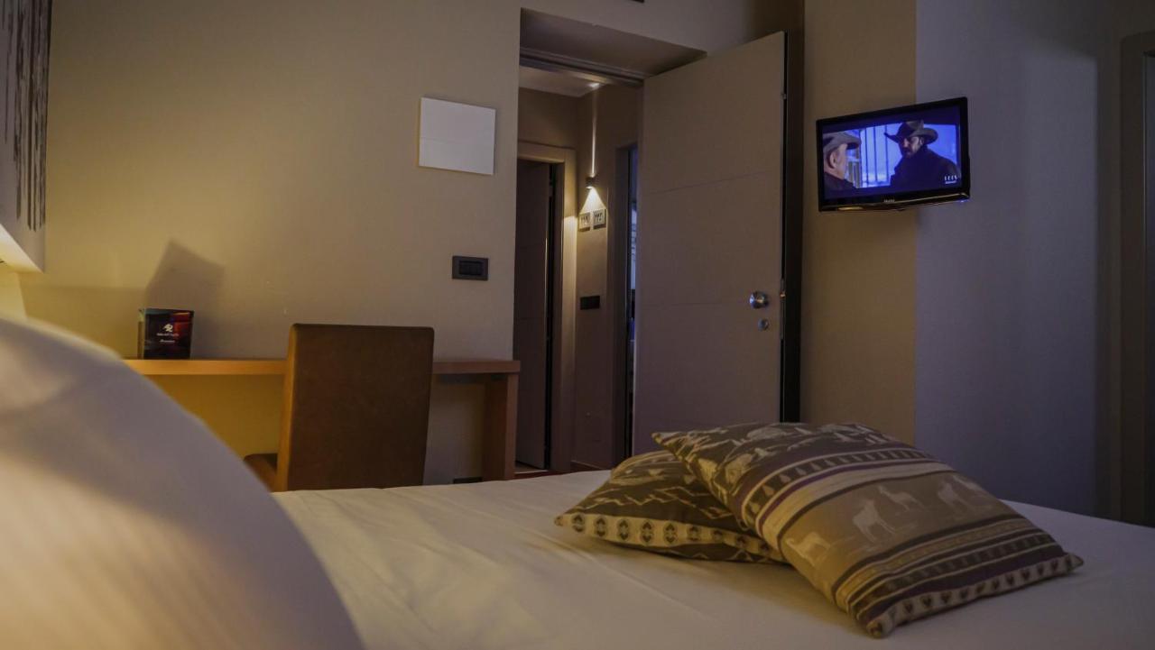 Hotel Nido Dell'Aquila Асерджи Екстериор снимка