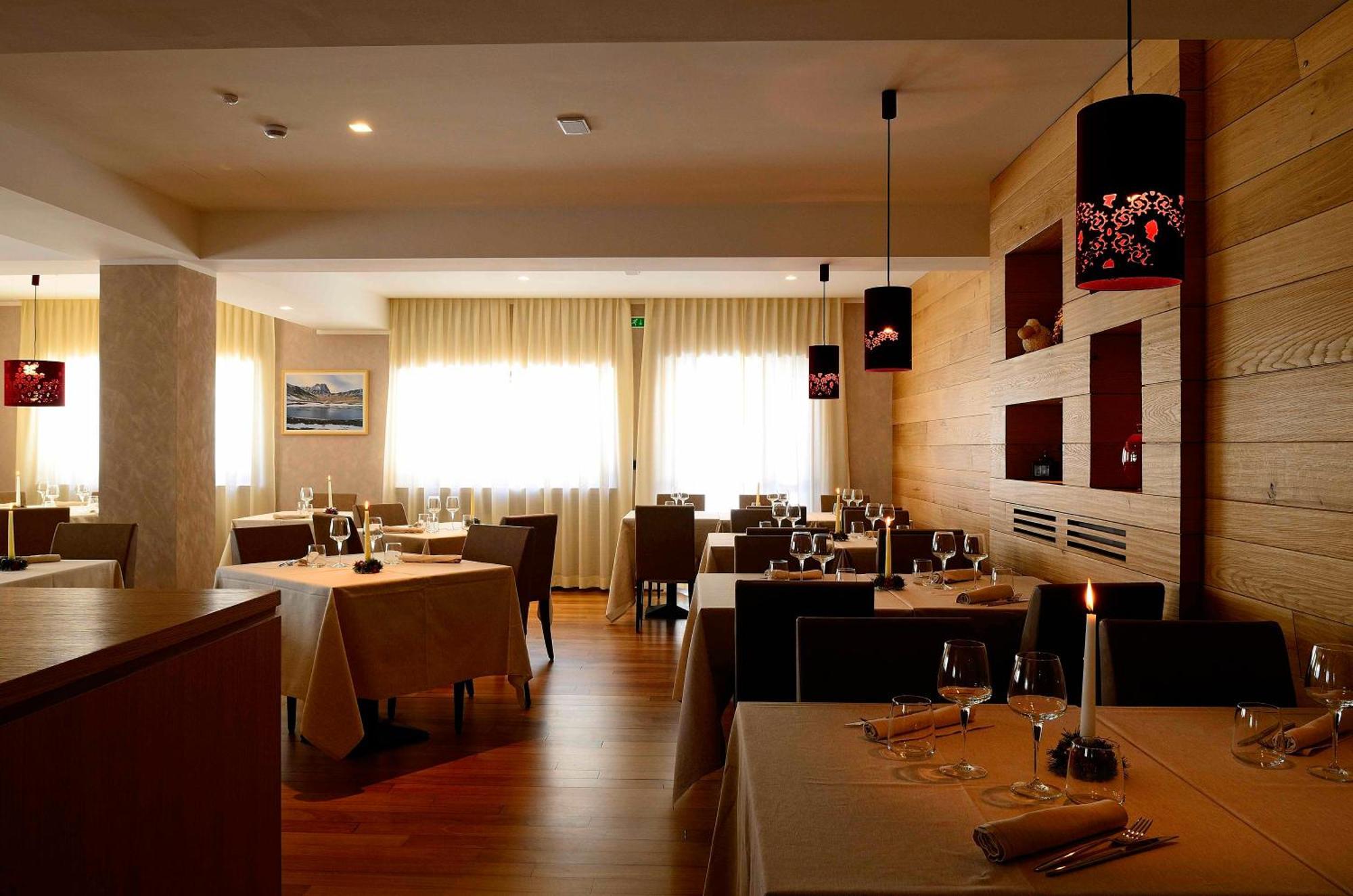 Hotel Nido Dell'Aquila Асерджи Екстериор снимка
