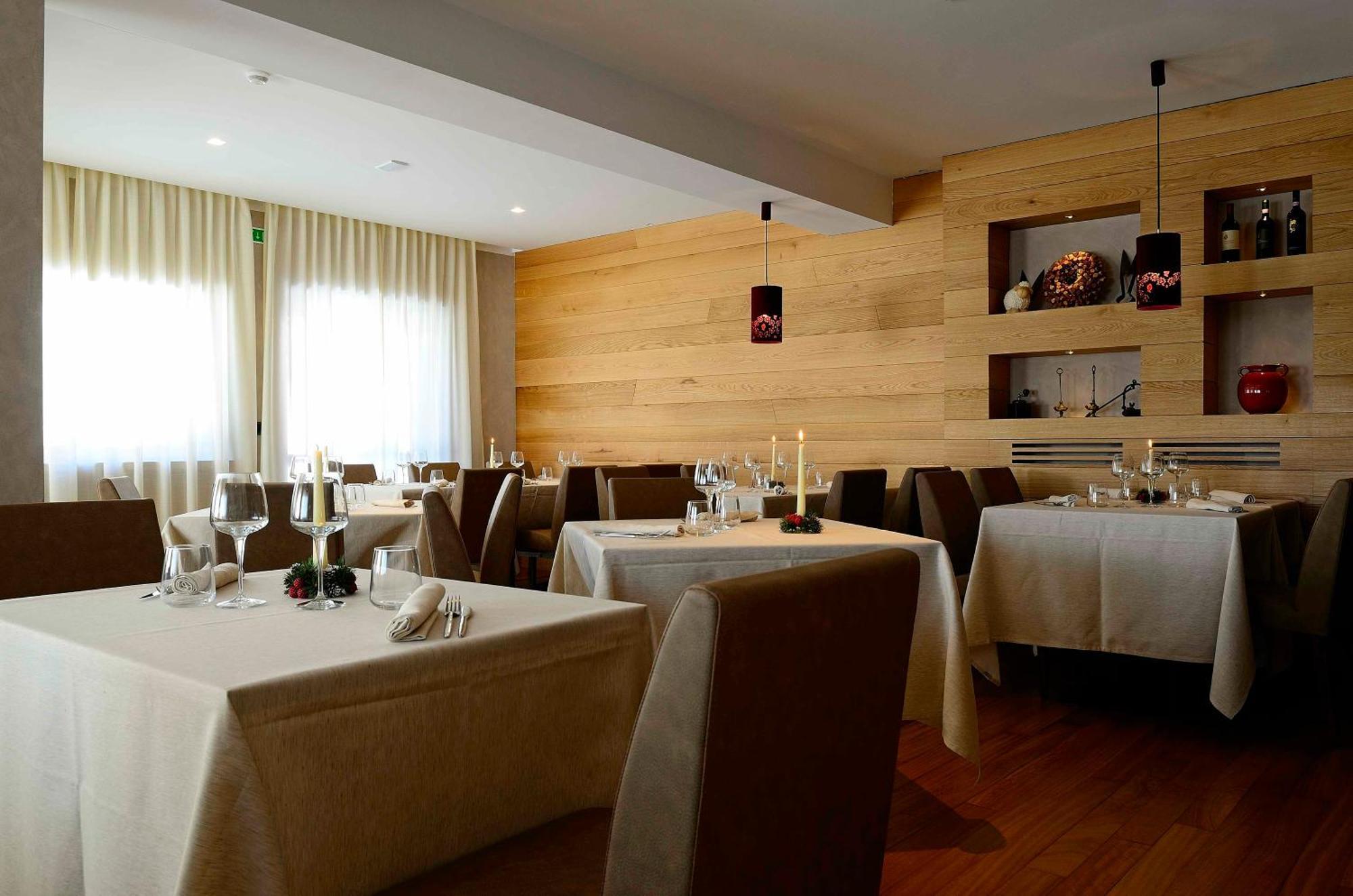 Hotel Nido Dell'Aquila Асерджи Екстериор снимка