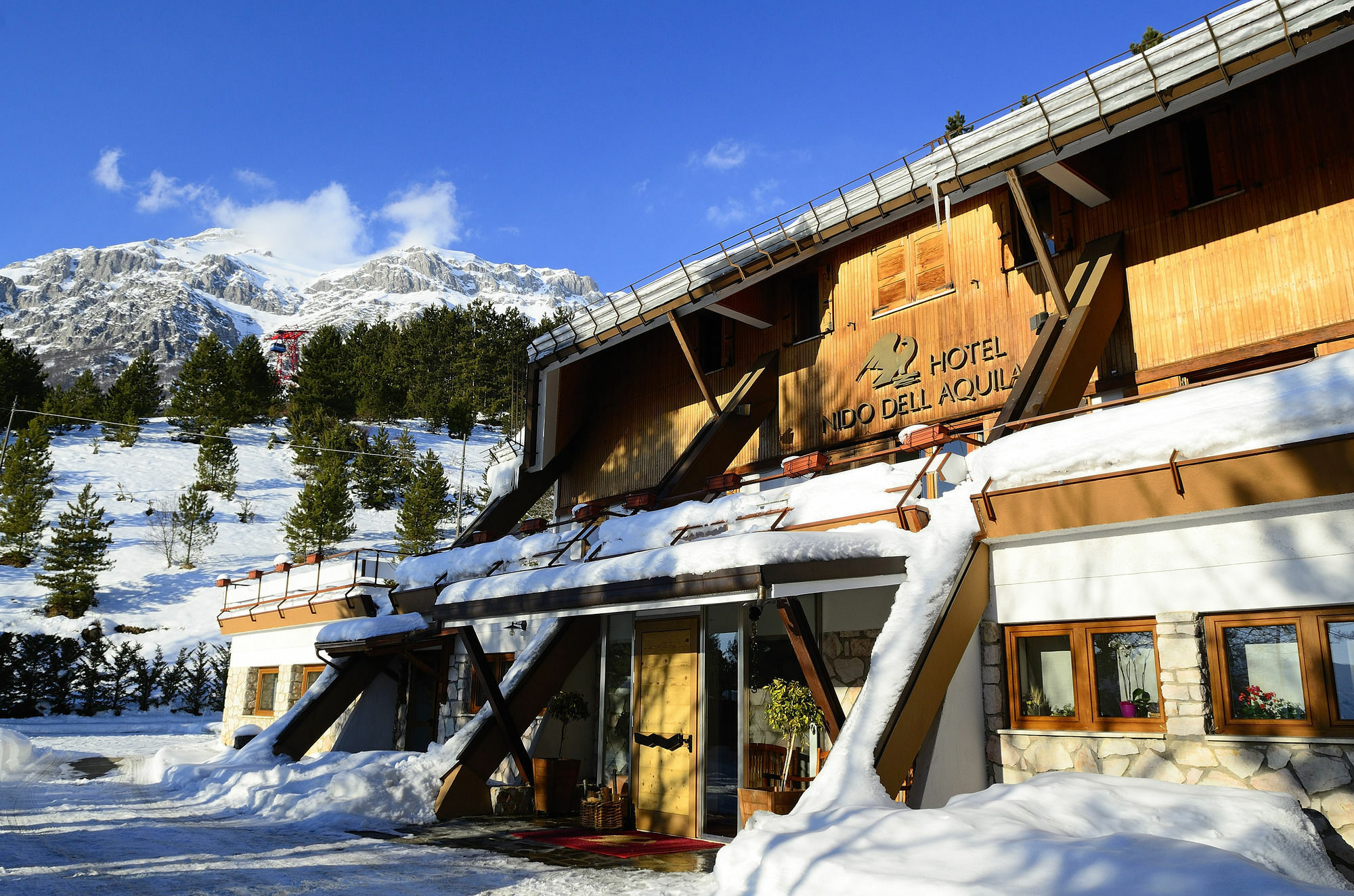Hotel Nido Dell'Aquila Асерджи Екстериор снимка